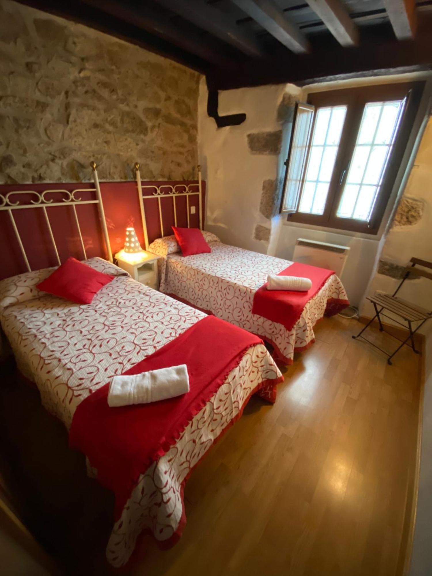 Apartamentos Rurales La Antigua Fonda Канделаріо Екстер'єр фото