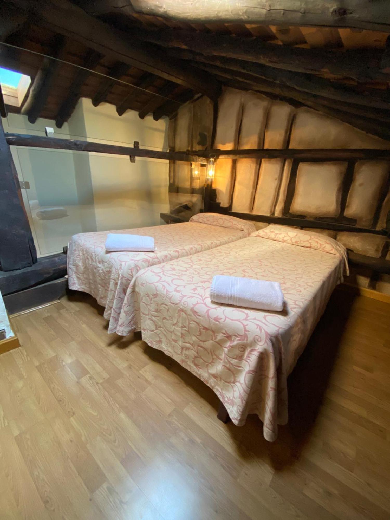 Apartamentos Rurales La Antigua Fonda Канделаріо Екстер'єр фото